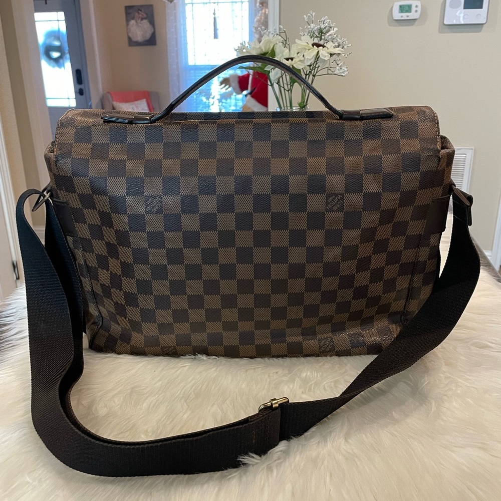 Louis Vuitton Brown Damier Messenger Laptop Bag with Dark Brown Trim - Picture 3 of 13